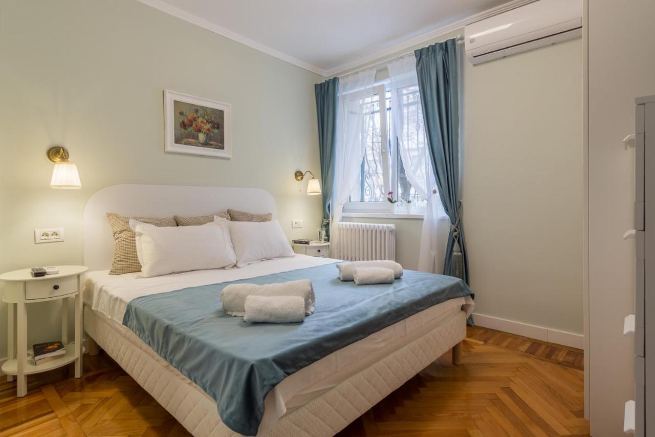 Central Stylish & Cozy One Bedroom Apartment - Adela Accommodation - Ideal For Long Stays بوخارست المظهر الخارجي الصورة